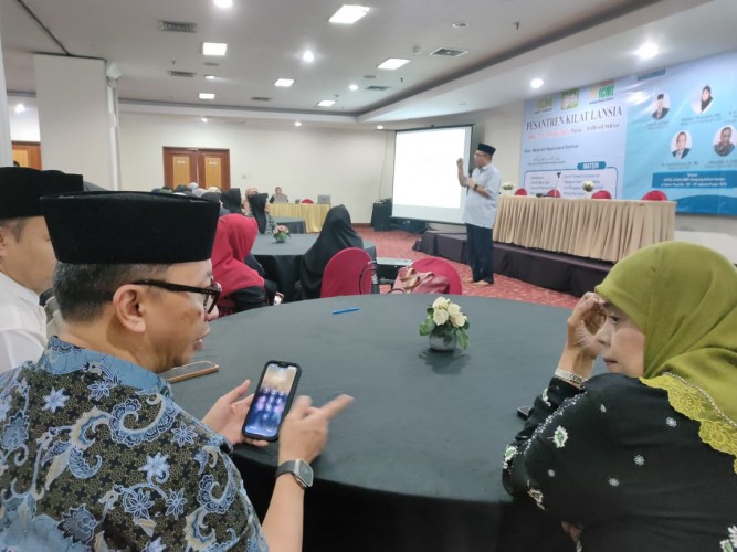 Ketum ICMI: Lansia Bukan Harus Berhenti Belajar dan Berkarya