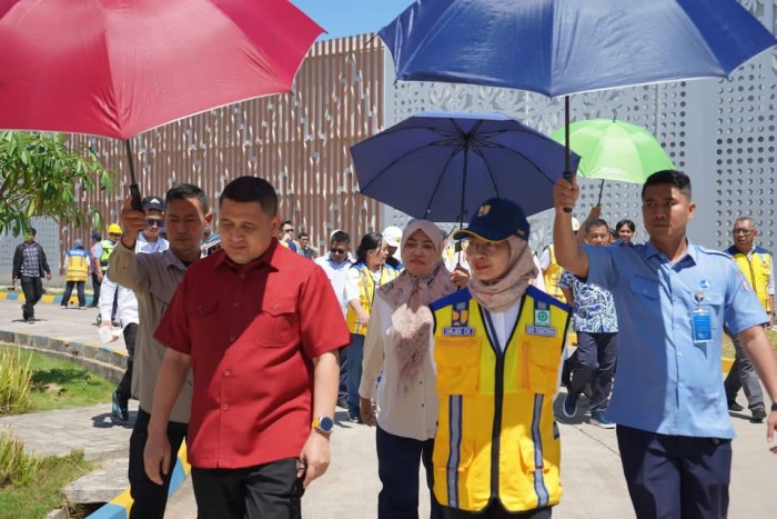 Dampingi Dirjen Cipta Karya Kementerian PUPR, Walikota Makassar Komitmen Layanan Sanitasi