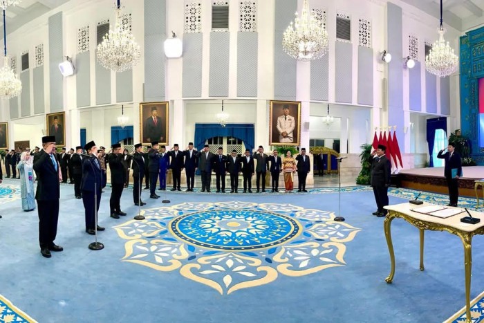Presiden Prabowo Lantik Dua Menteri dan Tiga Wakil Menteri Kabinet Merah Putih
