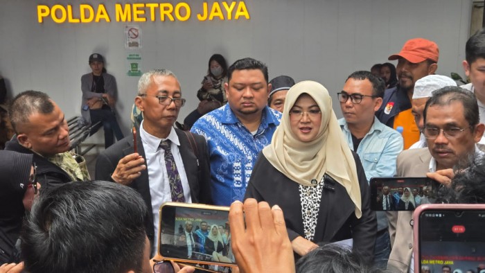 PERNYATAAN dr. TIFAUZIA TYASSUMA, M.Sc.