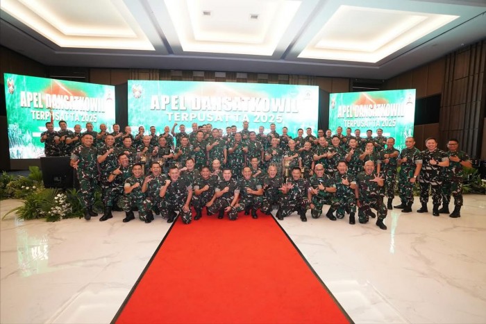 Pangdam XIV/Hasanuddin Ikuti Apel Dansatkowil Terpusat TA 2025  