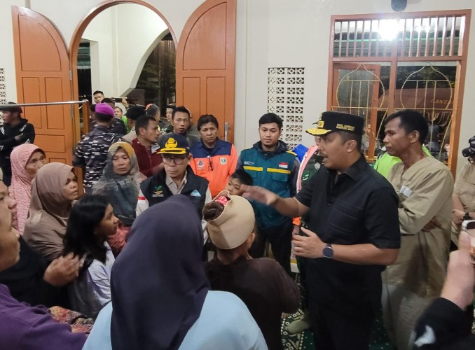 Walikota Padang Tinjau Rumah Hangat WIZ  Bergerak Terus Layani Warga Terdampak Banjir