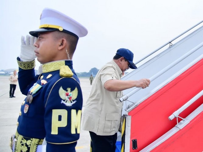 Presiden Prabowo Bertolak ke Daerah Terdampak Bencana, Pastikan Penanganan Berjalan Cepat