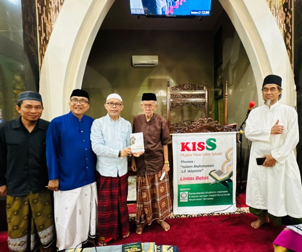 Bachtiar Adnan Kusuma, \"Jangan Mati Sebelum Menulis\" di Acara KISS 