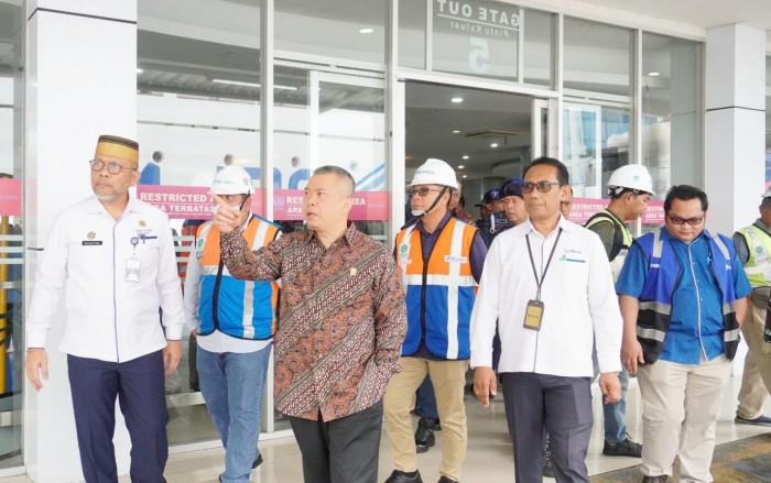 Menhub Tinjau Kesiapan Pelindo Regional 4 Makassar Jelang Mudik Lebaran