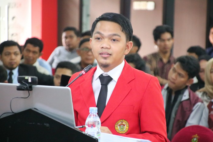 Dihadiri Tokoh Nasional, Asrullah Berhasil Mempertahankan Disertasi Dihadapan Ketua MK RI 2013-2015 