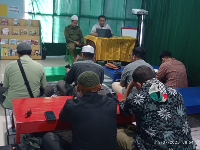YPWI dan Wahdahedumgaz  Gelar Pelatihan Jurnalistik untuk Guru