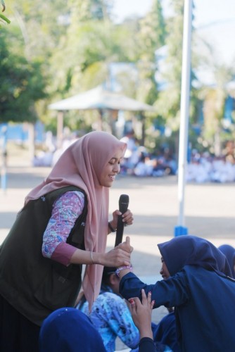 Bangkitkan Semangat Membaca di SMPN 17 Marusu: Kolaborasi KKN UMMA Tanamkan Budaya Literasi Sejak Dini