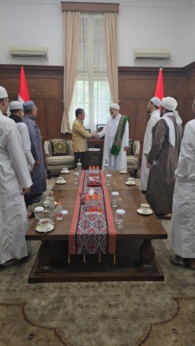 Wamenlu Anis  Terima Delegasi Universitas Al-Ahgaf Yaman