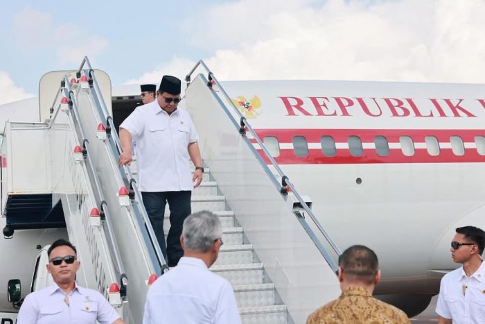 Presiden Prabowo Tiba di Singapura untuk Hadiri Parade Hari Nasional