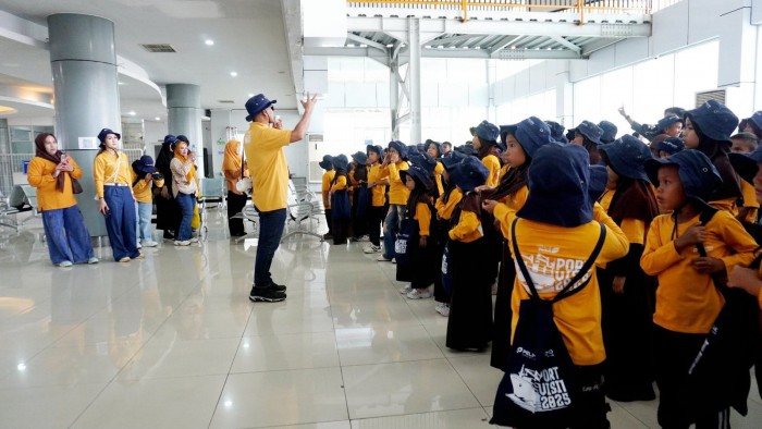 Pelindo Regional 4 Makassar Gelar Edukasi Kepelabuhanan Lewat Program Port Visit