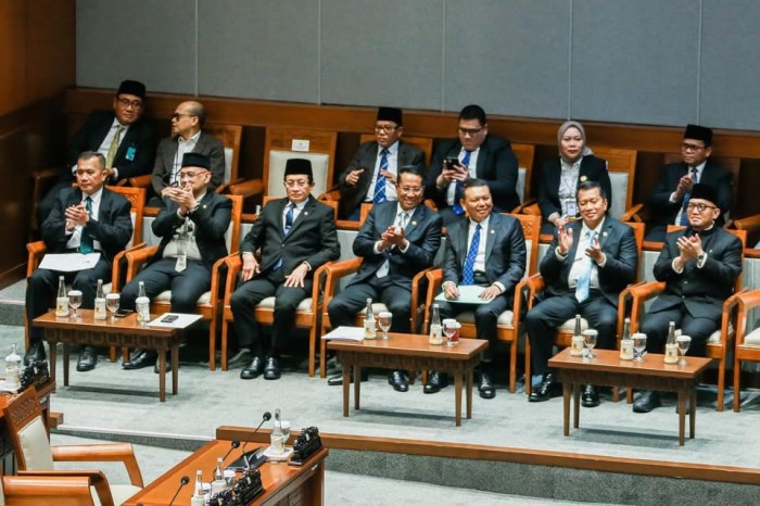 Wamensesneg Menghadiri Rapat Paripurna DPR RI